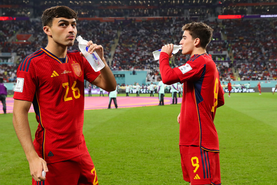 包含阿森纳力克摩洛哥，加维一己之力扛起全队的词条