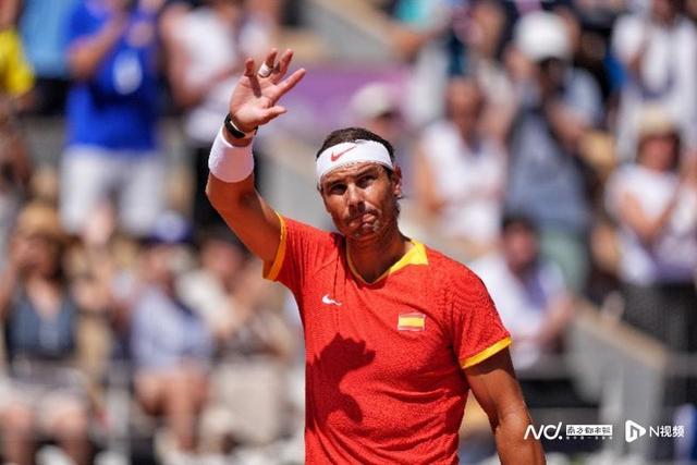 西班牙网球队逆转美国网球队，纳达尔惊艳世界