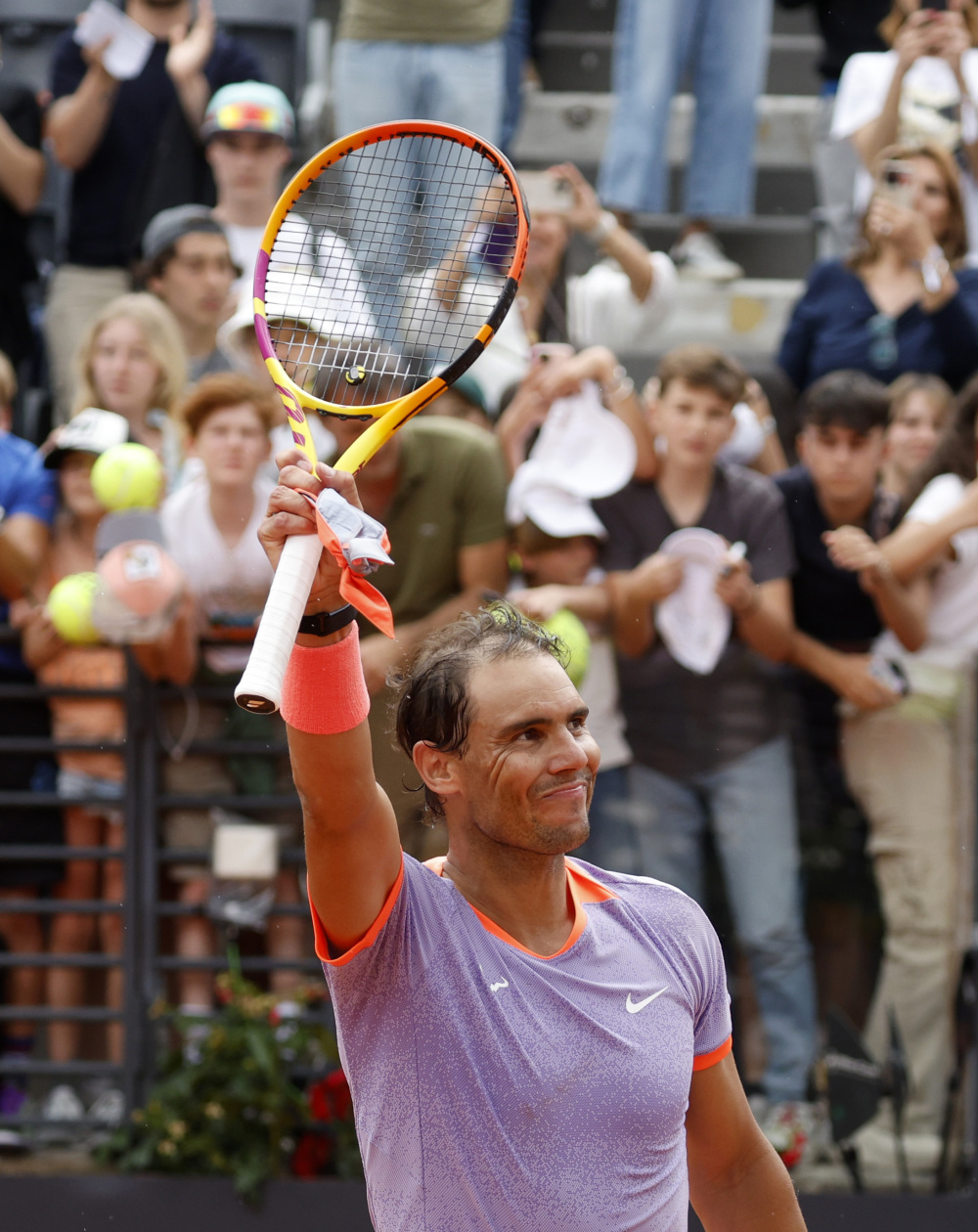 西班牙网球队逆转美国网球队，纳达尔惊艳世界