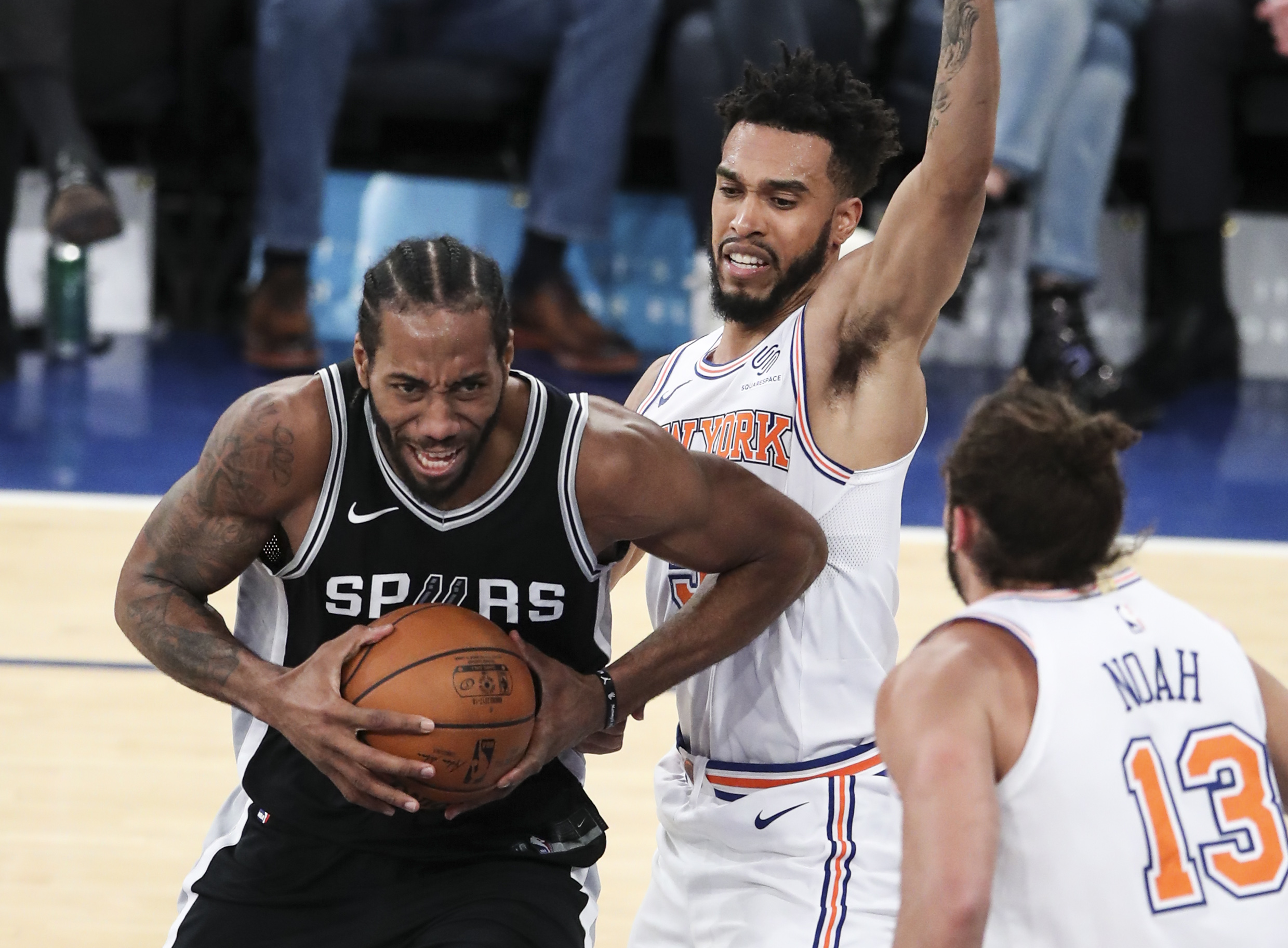 包含马刺鏖战尼克斯,张镇麟统治全场的词条 包含马刺鏖战尼克斯,张镇麟统治全场的词条