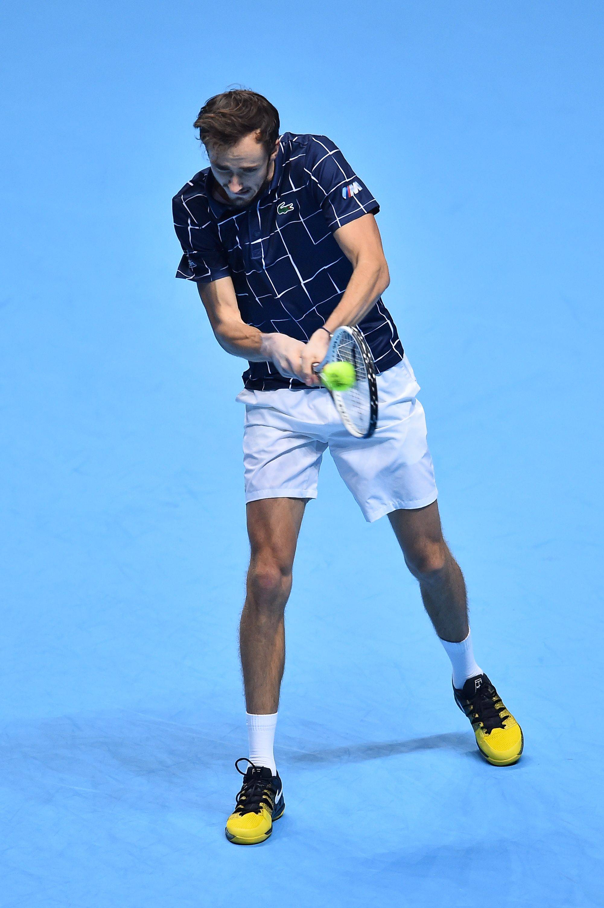 ATP总决赛完胜年终总决赛,梅德韦杰夫高光表现 ATP总决赛完胜年终总决赛,梅德韦杰夫高光表现