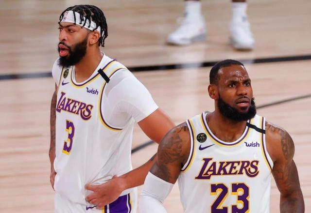 汉堡主场失利，排名继续下滑的简单介绍