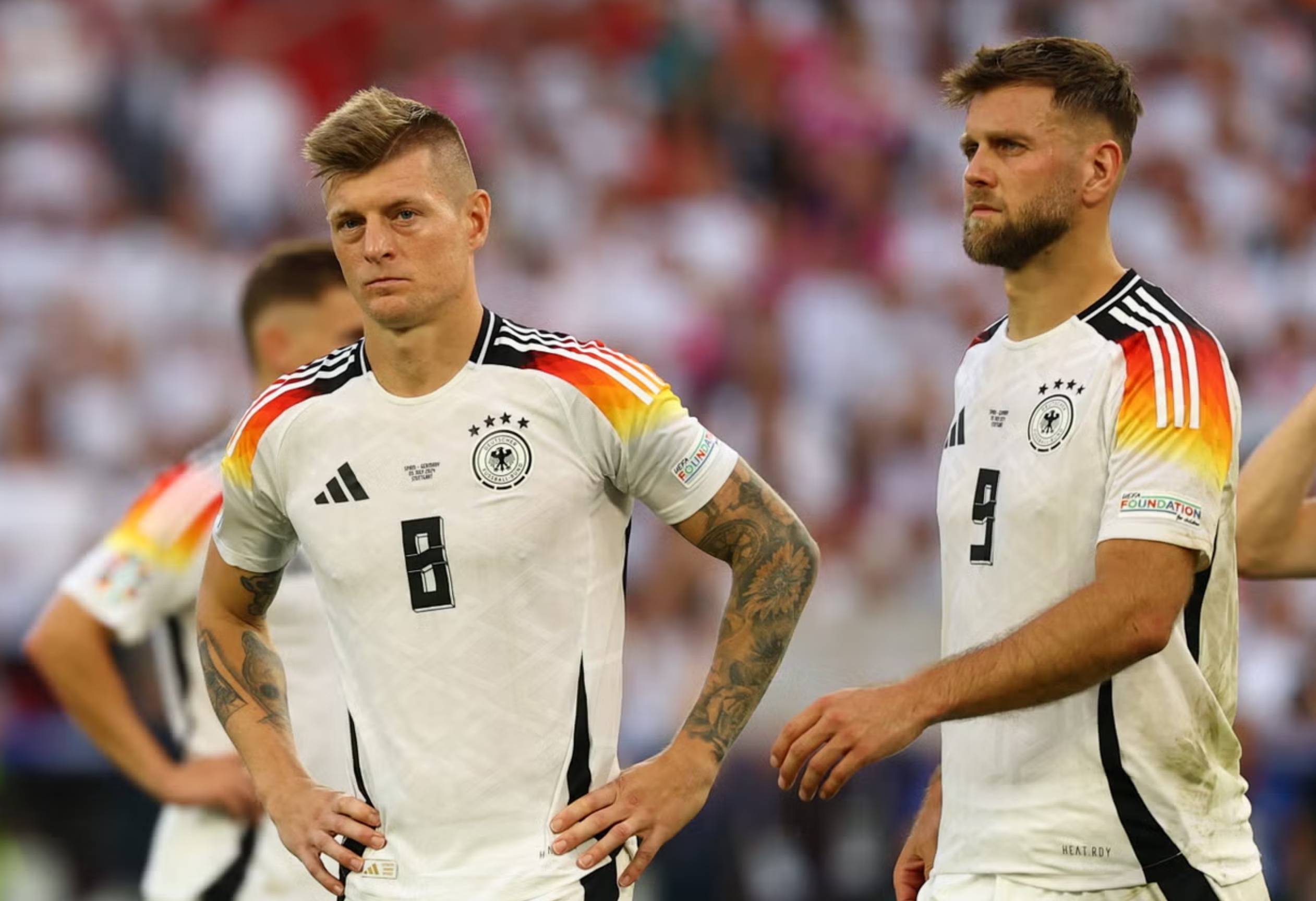 包含欧洲国家队实力碰撞，角逐决胜时刻的词条