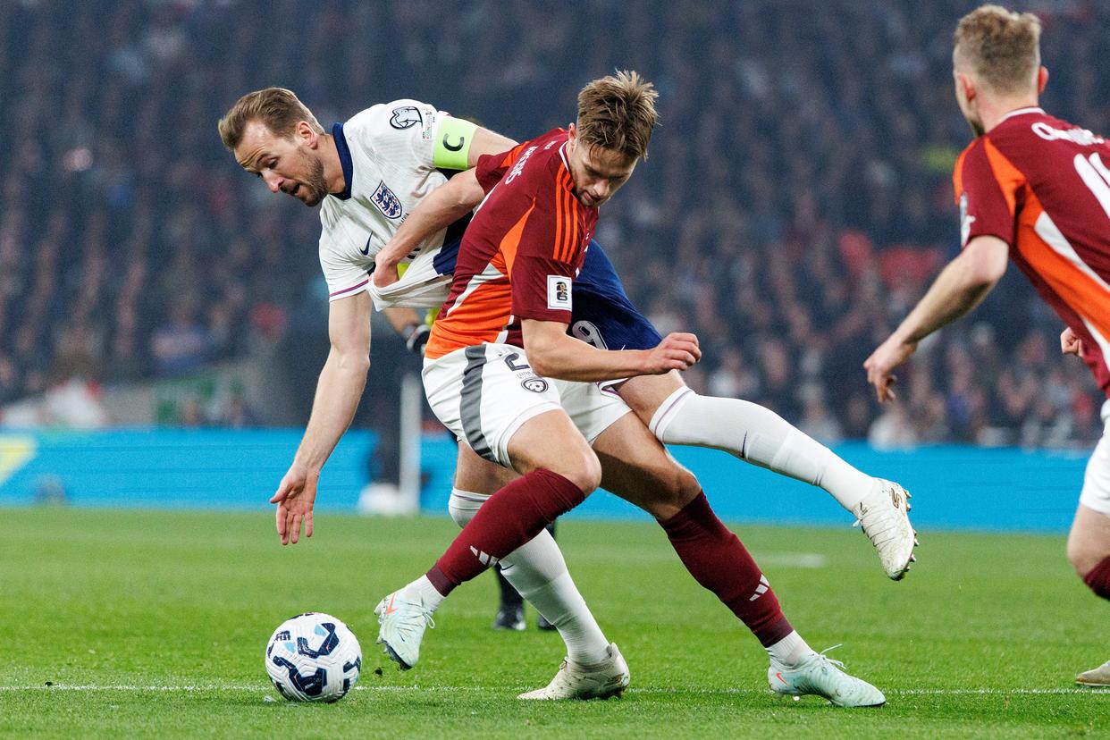 PG游戏APP-关于拉脱维亚队在比赛中展现团结力量迎风而上的信息