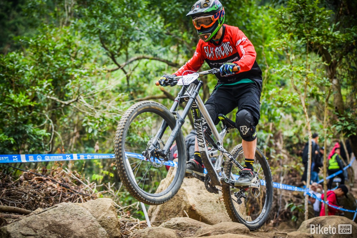 PG SOFT游戏-泰国自行车选手首次斩获金牌，创历史