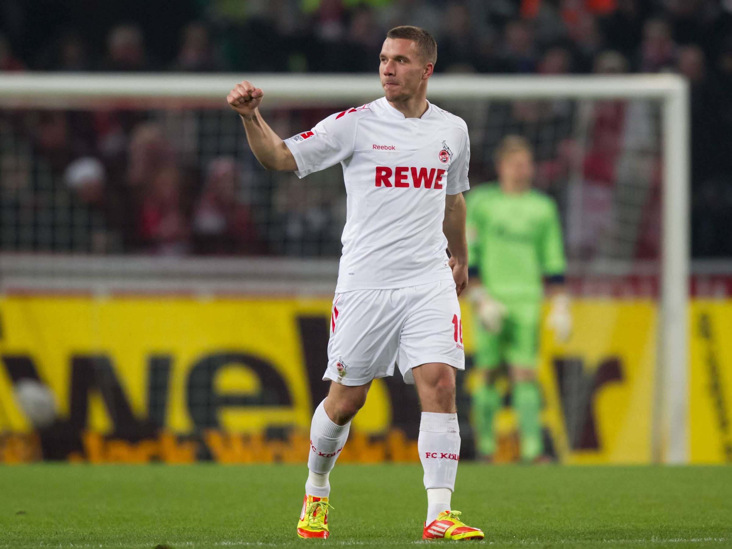 科隆球队临危受命，豪取三分