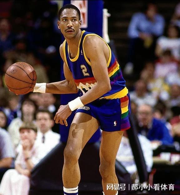 关于雄鹿队新秀崭露头角，成为球队未来的希望的信息