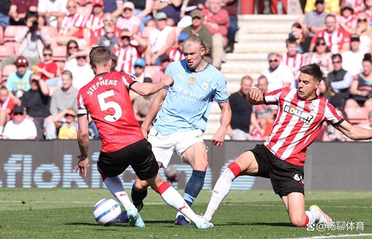 PG电子官网入口-曼城客场告负遭受争议判罚，裁判后悔犯错！的简单介绍