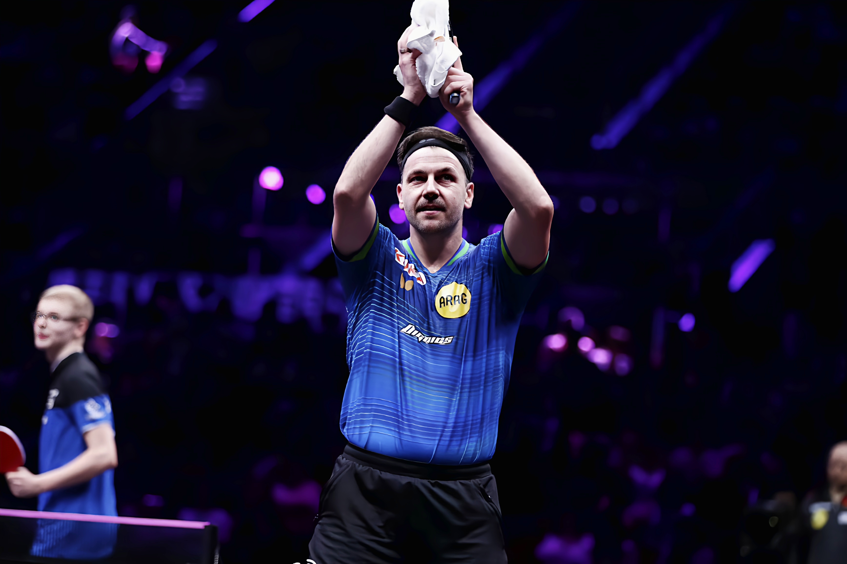 包含波兰乒乓球队完胜法国乒乓球队，波尔关键制胜的词条