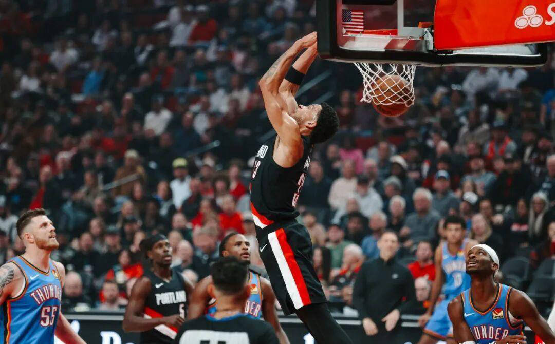 包含开拓者主场取胜，冲击季后赛席位的词条