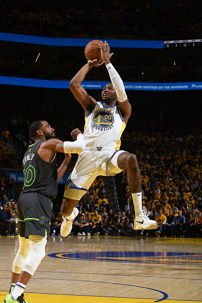 勇士强势澳大利亚男篮,加里纳利三分雨点燃全场的简单介绍 勇士强势澳大利亚男篮,加里纳利三分雨点燃全场的简单介绍