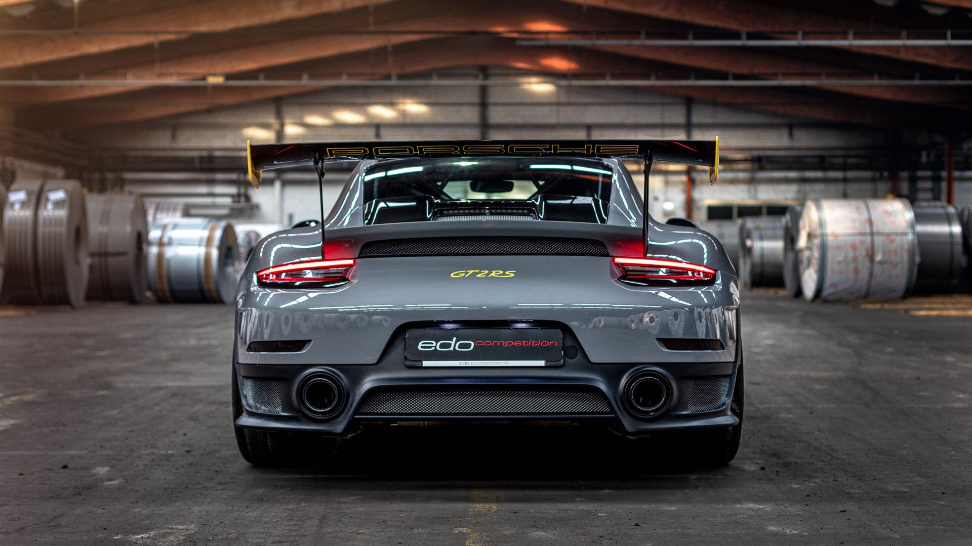 皮克,绿茵棋手,一手掌控委内瑞拉与洪都拉斯的命运之局