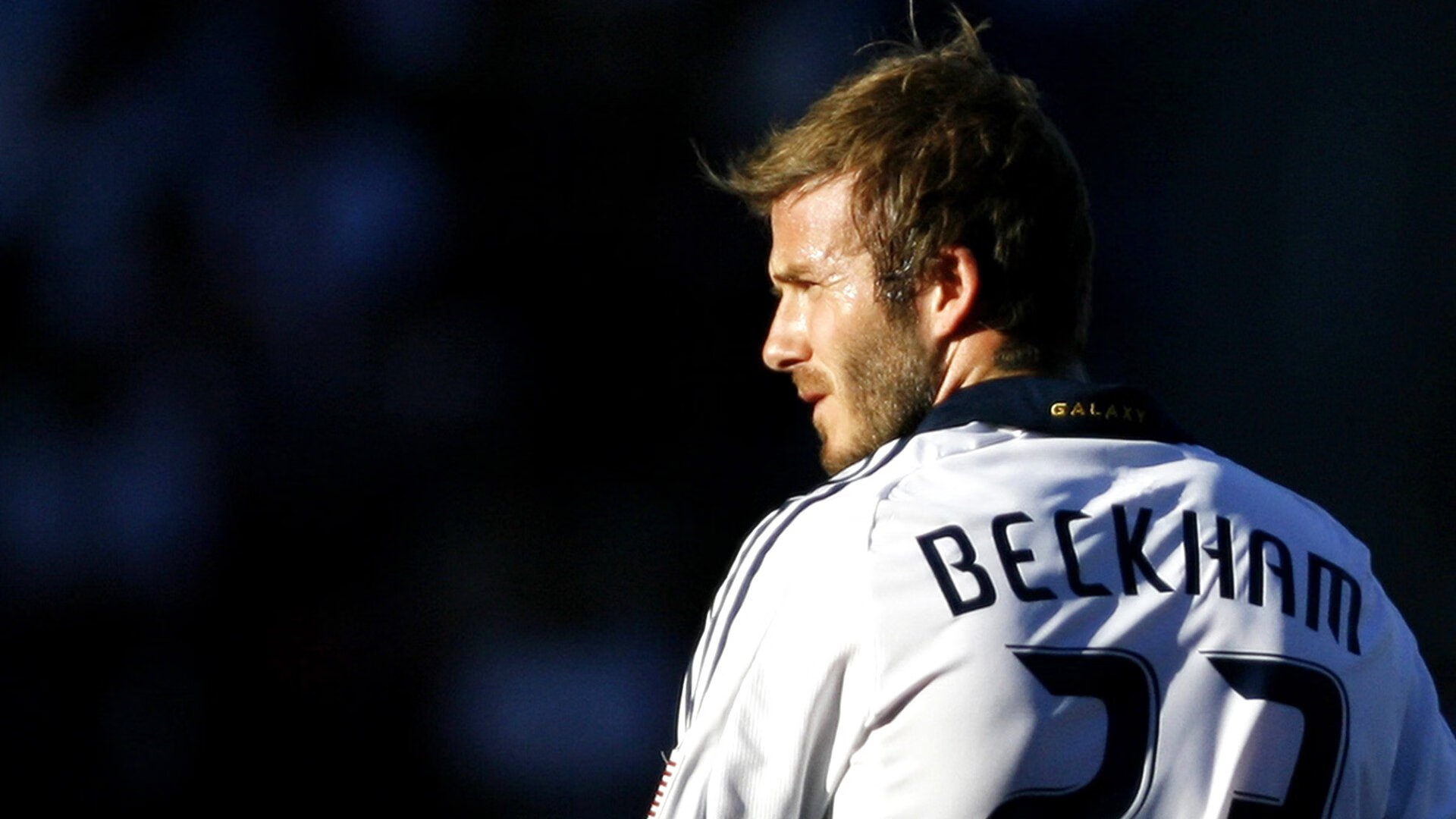 波斯铁骑对阵南大王,巴尔韦德关键回合不手软,诠释现代足球的战术韧性