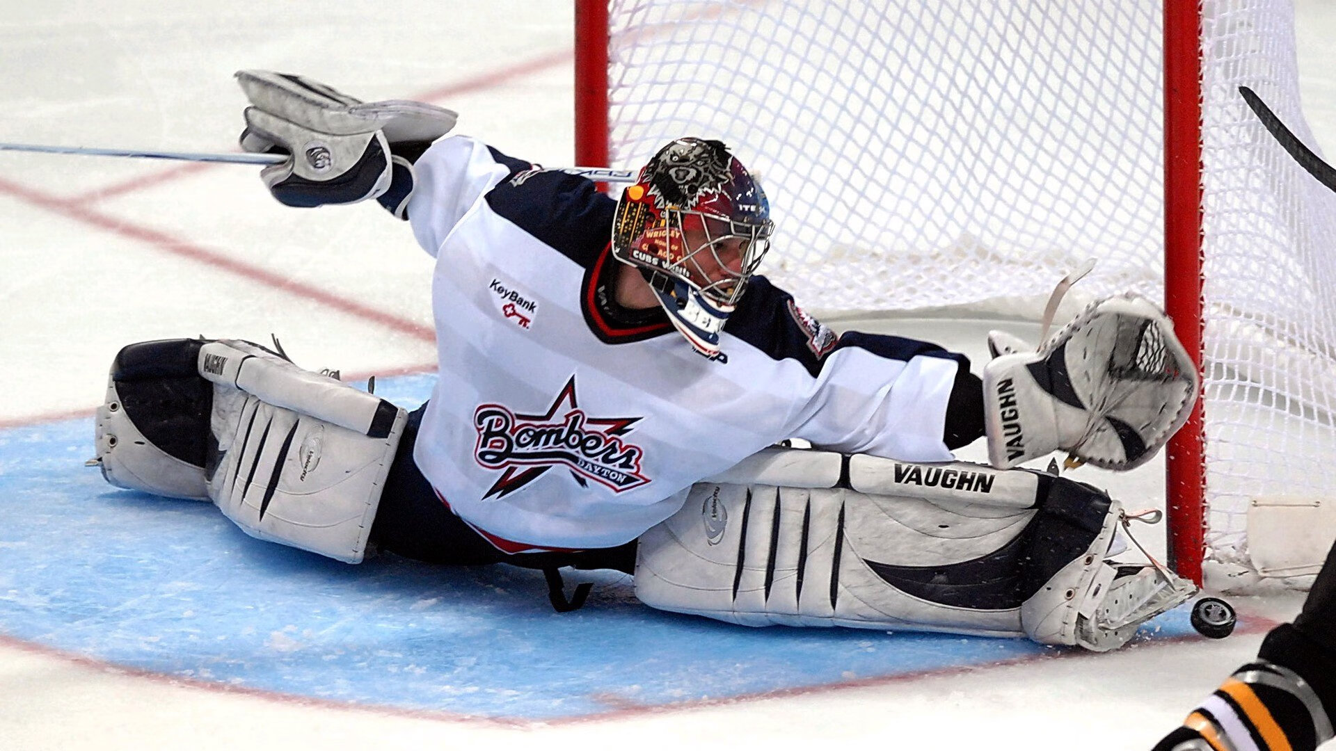 PG电子娱乐官网下载-一波流席卷密尔沃基，北京队战术纪律性完胜，拉文数据爆炸难救主