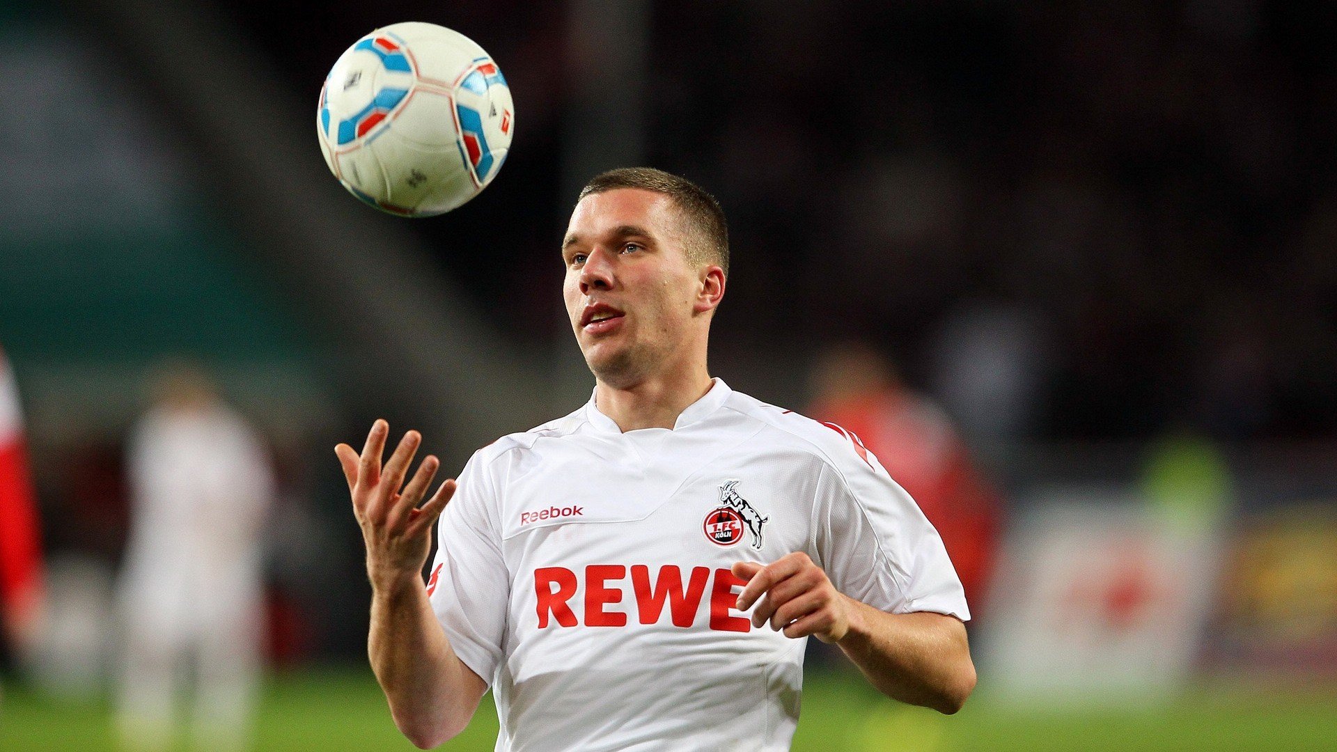 赛道与球场，杜兰特与雄鹿的双重征服